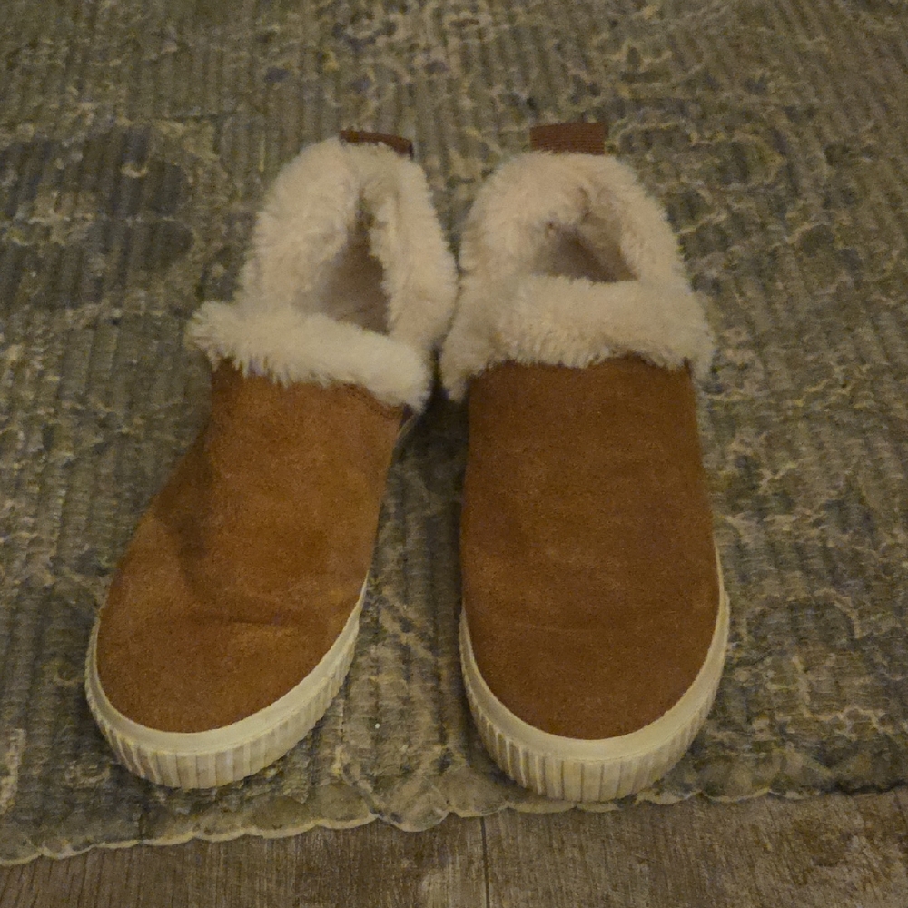 Timberland Women's Tan Suede Shoes with Cream Fur